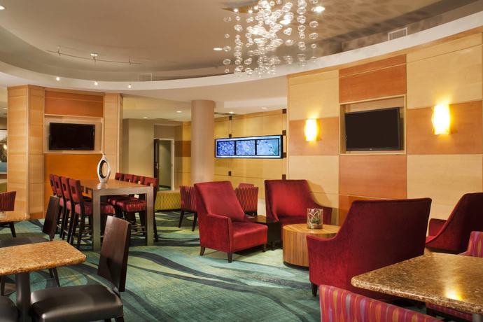 Imagen del bar/restaurante del Hotel Springhill Suites By Marriott Gainesville. Foto 3