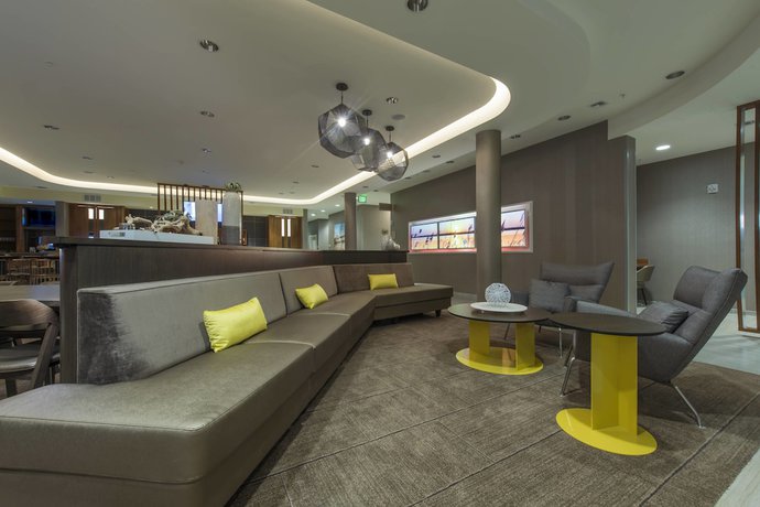 Imagen de los interiores del Hotel Springhill Suites By Marriott Gallup. Foto 9