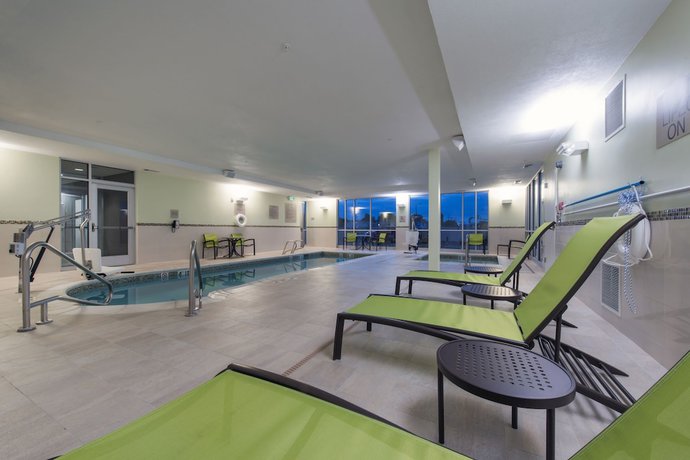 Imagen de la piscina del Hotel Springhill Suites By Marriott Gallup. Foto 14