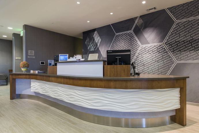 Imagen de los interiores del Hotel Springhill Suites By Marriott Gallup. Foto 11
