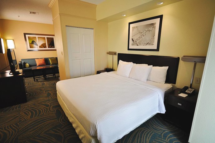 Imagen de la habitación del Hotel Springhill Suites By Marriott Galveston Island. Foto 4