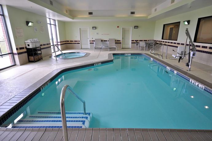 Imagen de la piscina del Hotel Springhill Suites By Marriott Galveston Island. Foto 13
