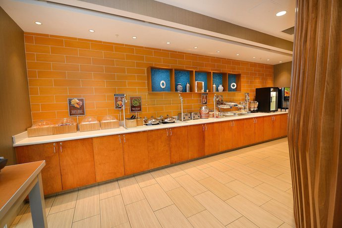 Imagen del bar/restaurante del Hotel Springhill Suites By Marriott Grand Forks. Foto 3