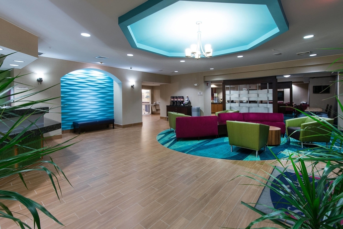 Imagen de los interiores del Hotel Springhill Suites By Marriott Greensboro. Foto 19