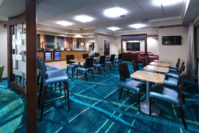Imagen del bar/restaurante del Hotel Springhill Suites By Marriott Greensboro. Foto 4