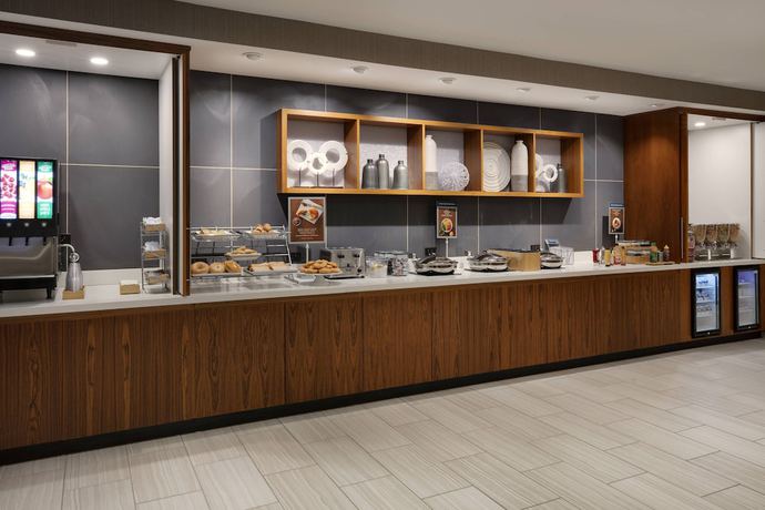 Imagen del bar/restaurante del Hotel Springhill Suites By Marriott Hampton Portsmouth. Foto 3