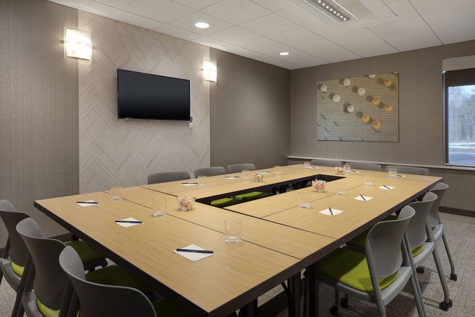 Imagen de los interiores del Hotel Springhill Suites By Marriott Hampton Portsmouth. Foto 14