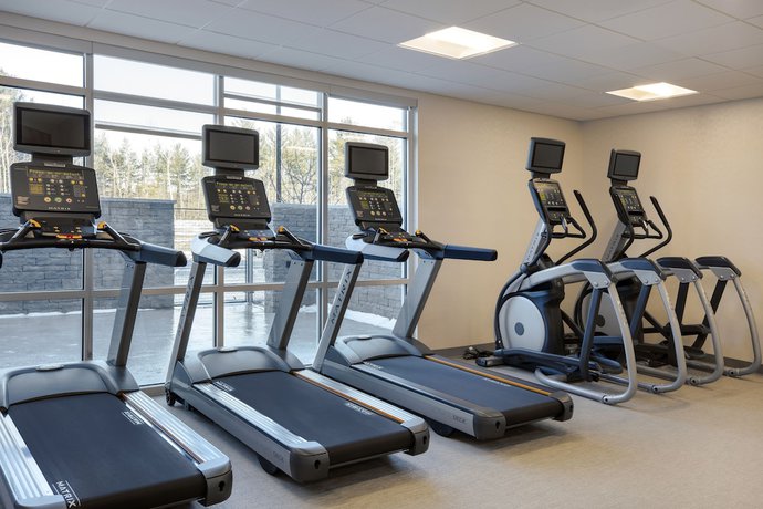 Imagen de los interiores del Hotel Springhill Suites By Marriott Hampton Portsmouth. Foto 15