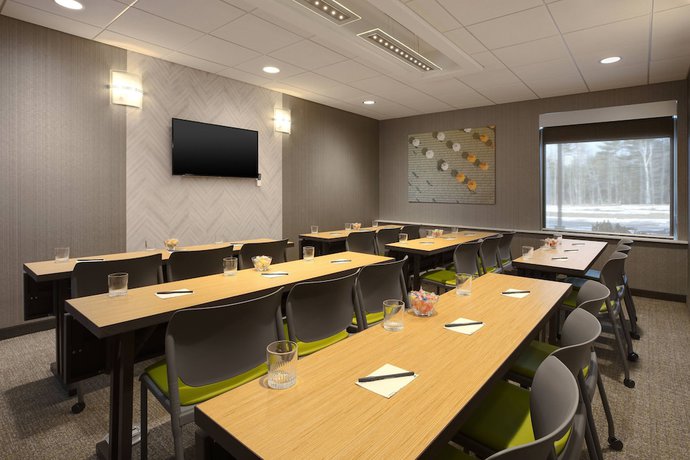 Imagen de los interiores del Hotel Springhill Suites By Marriott Hampton Portsmouth. Foto 19