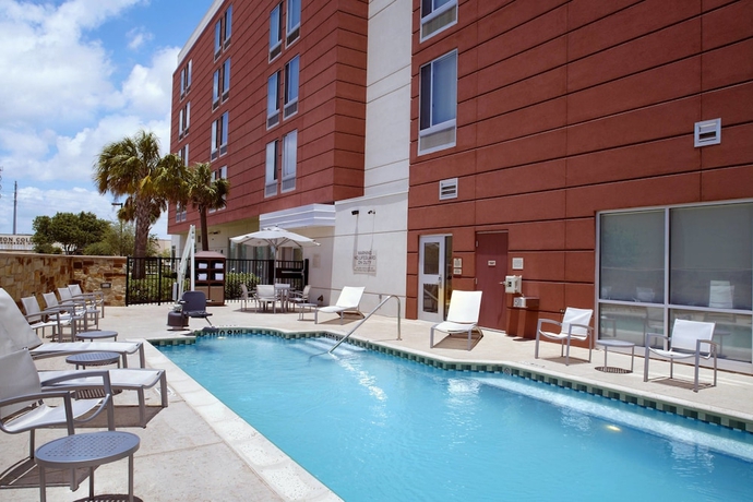 Imagen de la piscina del Hotel Springhill Suites By Marriott Houston Nasa/webster. Foto 19