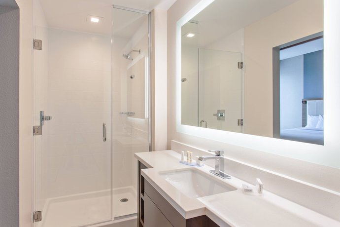 Imagen de la habitación del Hotel Springhill Suites By Marriott Huntington Beach Ora. Foto 14