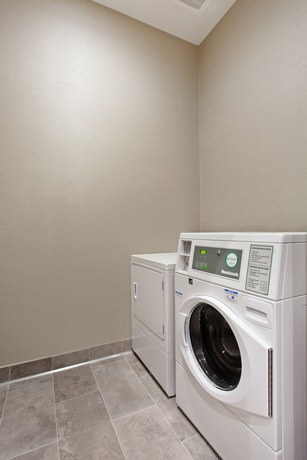 Imagen de los interiores del Hotel Springhill Suites By Marriott Huntington Beach Ora. Foto 20
