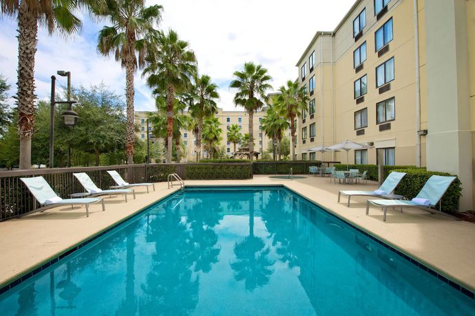Imagen de la piscina del Hotel Springhill Suites By Marriott Jacksonville. Foto 20