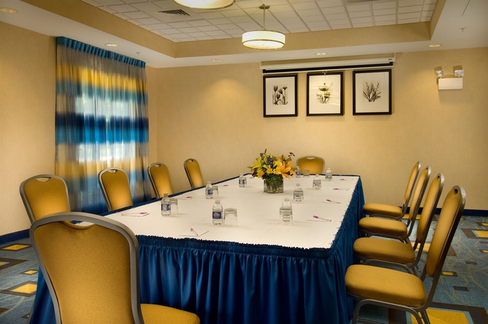 Imagen de los interiores del Hotel Springhill Suites By Marriott Jacksonville North I-95 Area. Foto 11