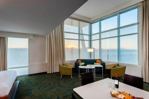 Imagen de la habitación del Hotel Springhill Suites By Marriott Kennewick Tri-cities. Foto 19