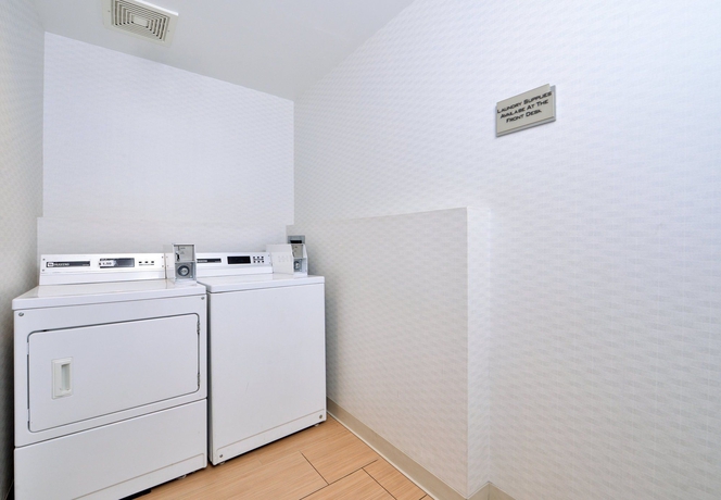 Imagen de los interiores del Hotel Springhill Suites By Marriott Kingman Route 66. Foto 7