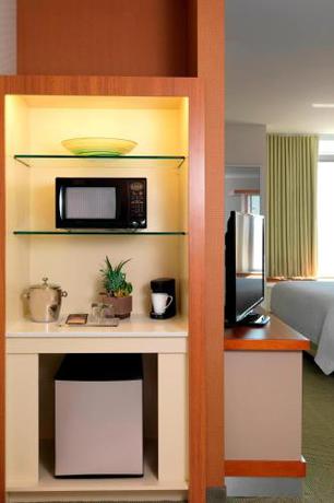 Imagen de la habitación del Hotel Springhill Suites By Marriott Lake Charles. Foto 19