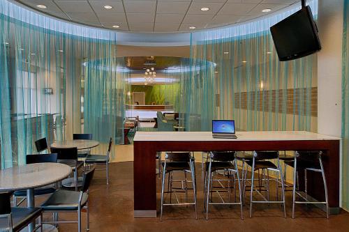 Imagen general del Hotel Springhill Suites By Marriott Lake Charles. Foto 7