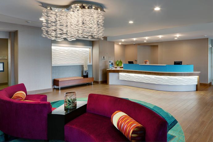Imagen de los interiores del Hotel Springhill Suites By Marriott Lansing. Foto 10