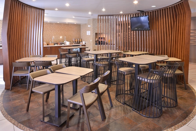 Imagen del bar/restaurante del Hotel Springhill Suites By Marriott Las Vegas Henderson. Foto 4