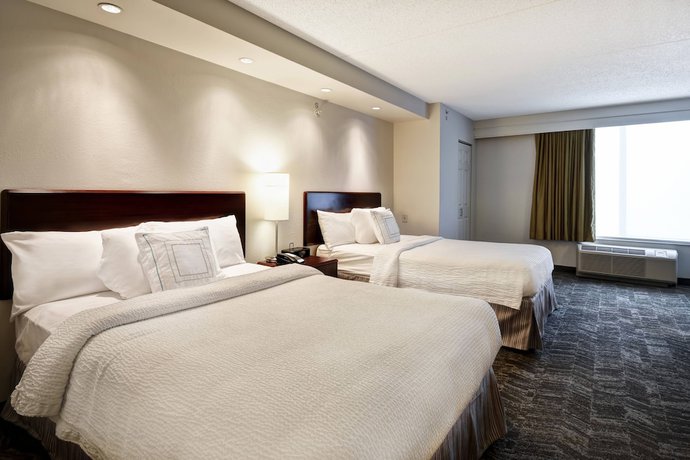 Imagen de la habitación del Hotel Springhill Suites By Marriott Louisville Airport. Foto 3