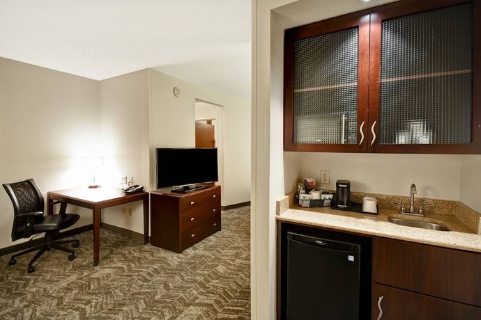 Imagen de la habitación del Hotel Springhill Suites By Marriott Louisville Airport. Foto 5