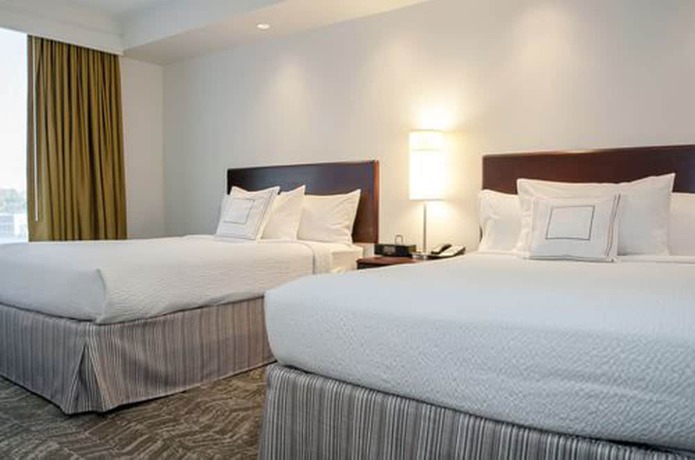 Imagen de la habitación del Hotel Springhill Suites By Marriott Louisville Airport. Foto 12