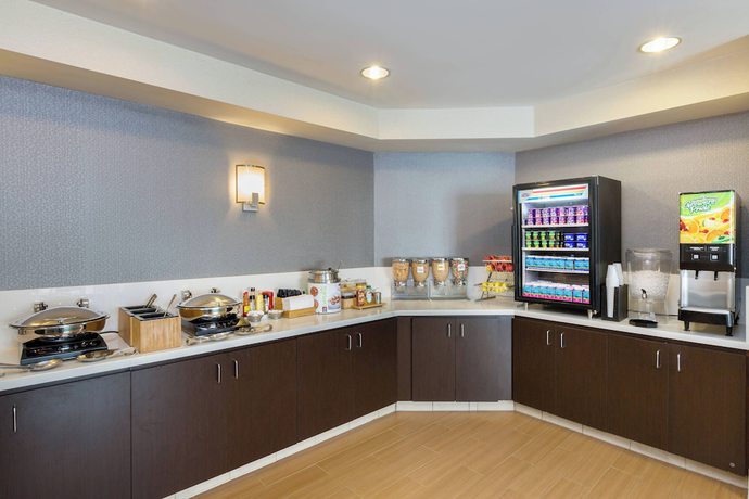 Imagen del bar/restaurante del Hotel Springhill Suites By Marriott Louisville Hurstbourne North. Foto 3