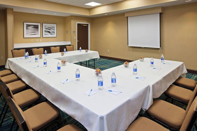 Imagen de los interiores del Hotel Springhill Suites By Marriott Louisville Hurstbourne North. Foto 15
