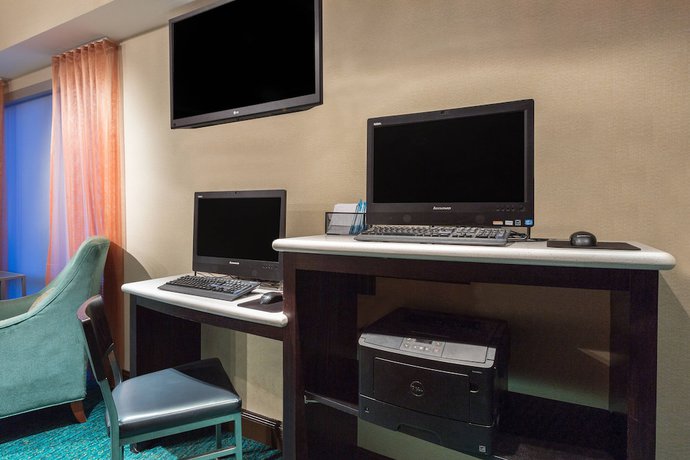 Imagen de los interiores del Hotel Springhill Suites By Marriott Louisville Hurstbourne North. Foto 17