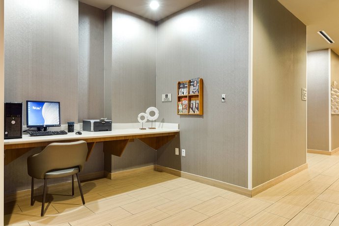 Imagen de los interiores del Hotel Springhill Suites By Marriott Mcallen Convention Center. Foto 13