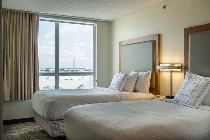 Imagen de la habitación del Hotel Springhill Suites By Marriott Miami Airport South Blue Lagoon Area. Foto 9