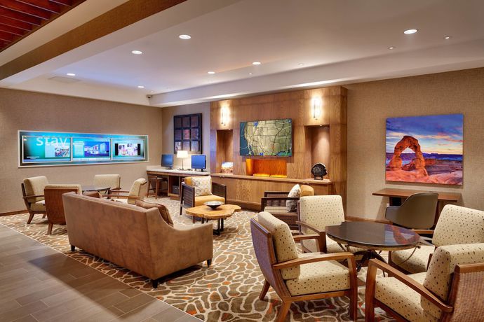 Imagen de los interiores del Hotel Springhill Suites By Marriott Moab. Foto 17