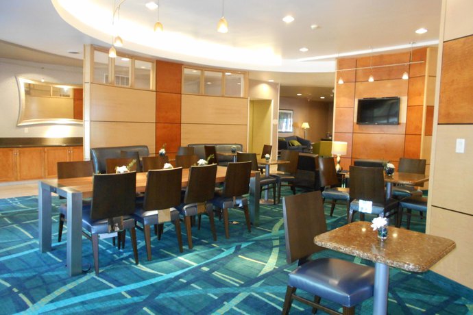 Imagen del bar/restaurante del Hotel Springhill Suites By Marriott Morgantown. Foto 2