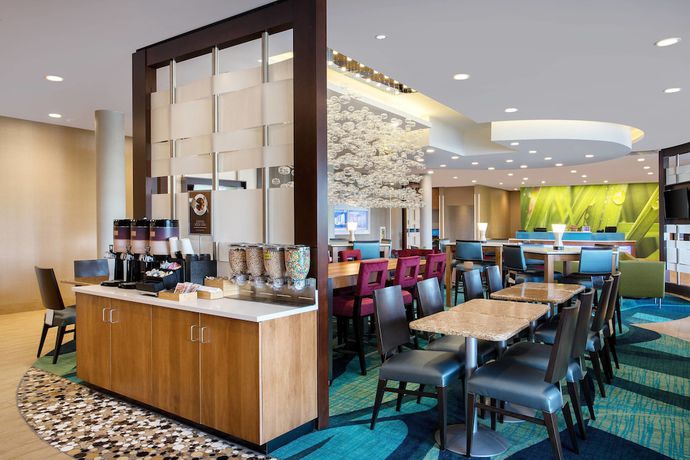 Imagen del bar/restaurante del Hotel Springhill Suites By Marriott Murray. Foto 2