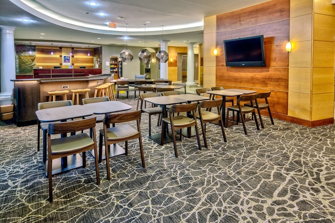 Imagen del bar/restaurante del Hotel Springhill Suites By Marriott New Bern. Foto 4