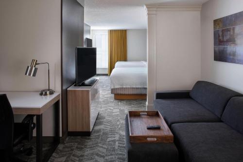 Imagen de la habitación del Hotel Springhill Suites By Marriott New Orleans Warehouse Arts District. Foto 14