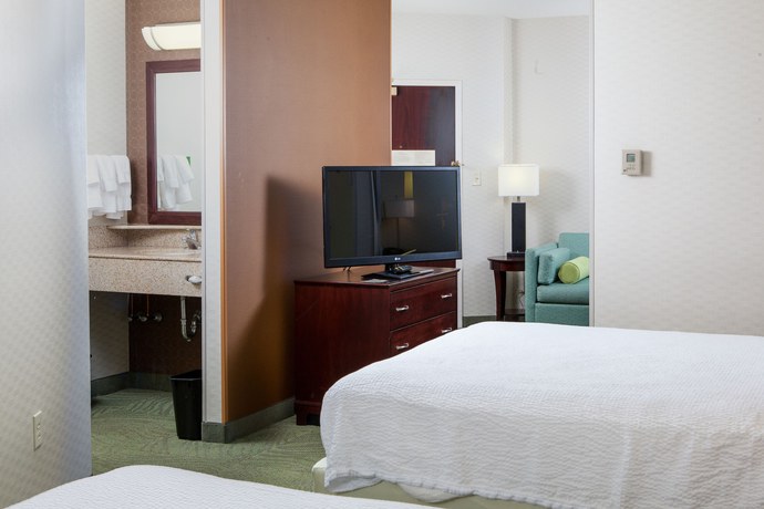 Imagen de la habitación del Hotel Springhill Suites By Marriott Norfolk Virginia Beach. Foto 11