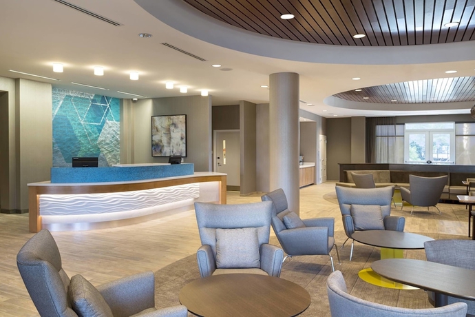 Imagen de los interiores del Hotel Springhill Suites By Marriott Orange Beach. Foto 17