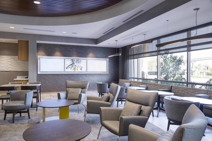 Imagen de los interiores del Hotel Springhill Suites By Marriott Orange Beach. Foto 19