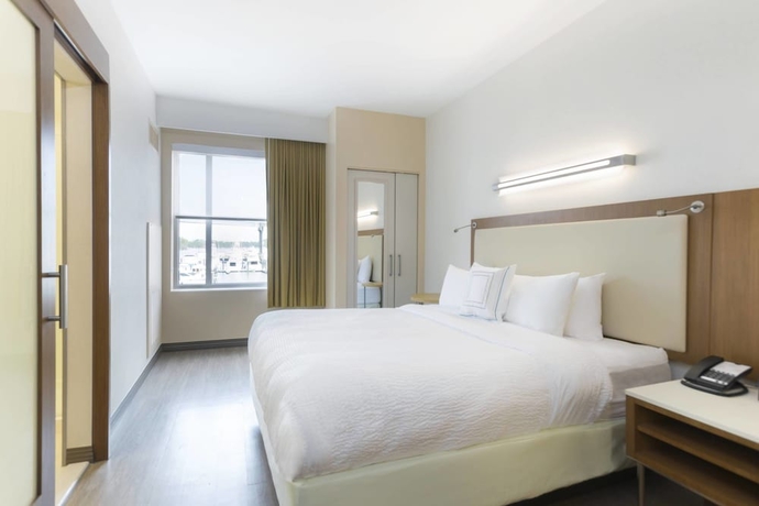 Imagen de la habitación del Hotel Springhill Suites By Marriott Orange Beach. Foto 8