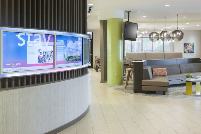Imagen de los interiores del Hotel Springhill Suites By Marriott Orlando At Seaworld. Foto 11