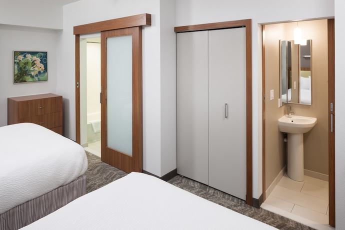 Imagen de la habitación del Hotel Springhill Suites By Marriott Orlando At Seaworld. Foto 8