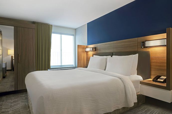 Imagen de la habitación del Hotel Springhill Suites By Marriott Palm Desert. Foto 14