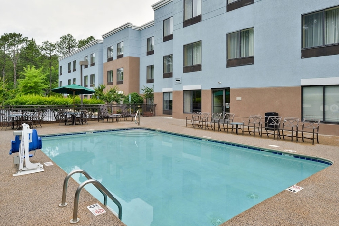Imagen de la piscina del Hotel Springhill Suites By Marriott Pinehurst Southern Pines. Foto 19