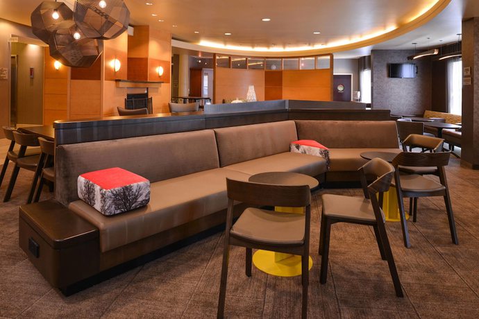 Imagen de los interiores del Hotel Springhill Suites By Marriott Pittsburgh Mills. Foto 15