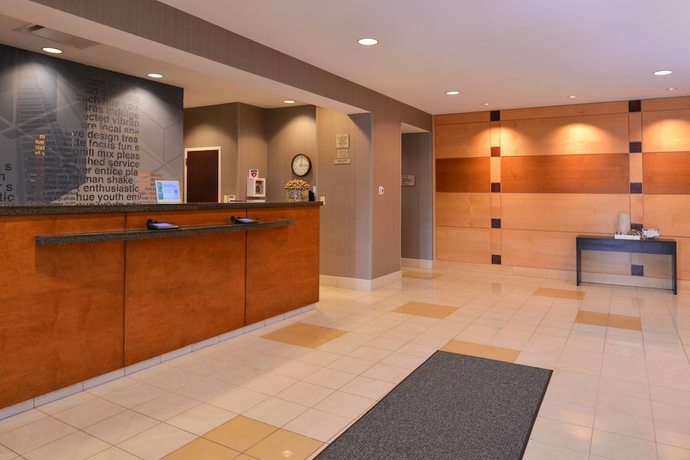 Imagen de los interiores del Hotel Springhill Suites By Marriott Pittsburgh Mills. Foto 17
