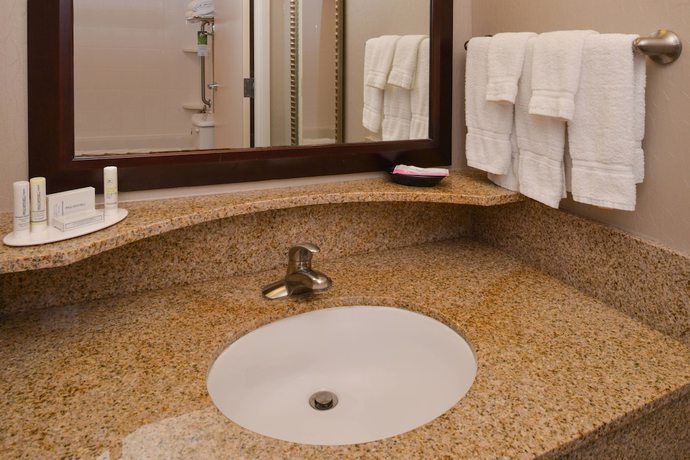 Imagen de la habitación del Hotel Springhill Suites By Marriott Pittsburgh Mills. Foto 12