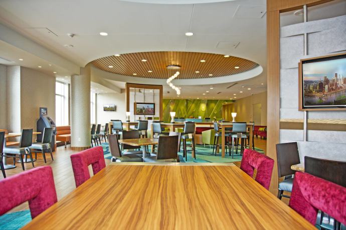 Imagen del bar/restaurante del Hotel Springhill Suites By Marriott Pittsburgh Mt. Lebanon. Foto 5
