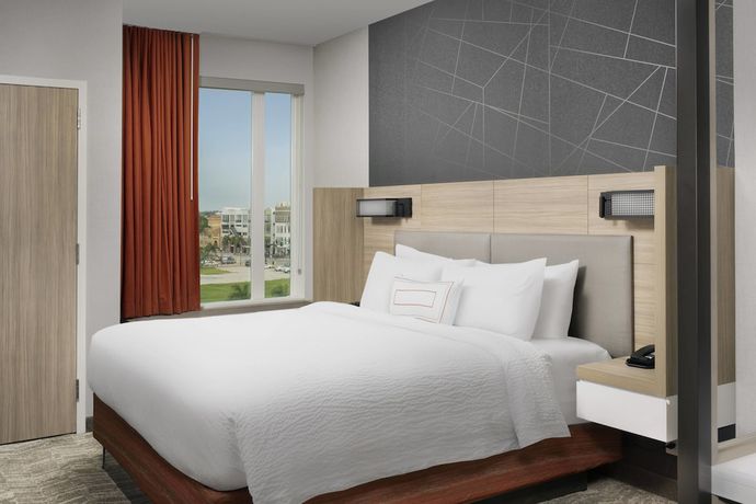 Imagen de la habitación del Hotel Springhill Suites By Marriott Punta Gorda Harborside. Foto 8